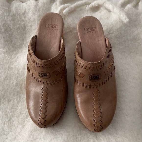 Ugg clogs - Picture 1 of 4